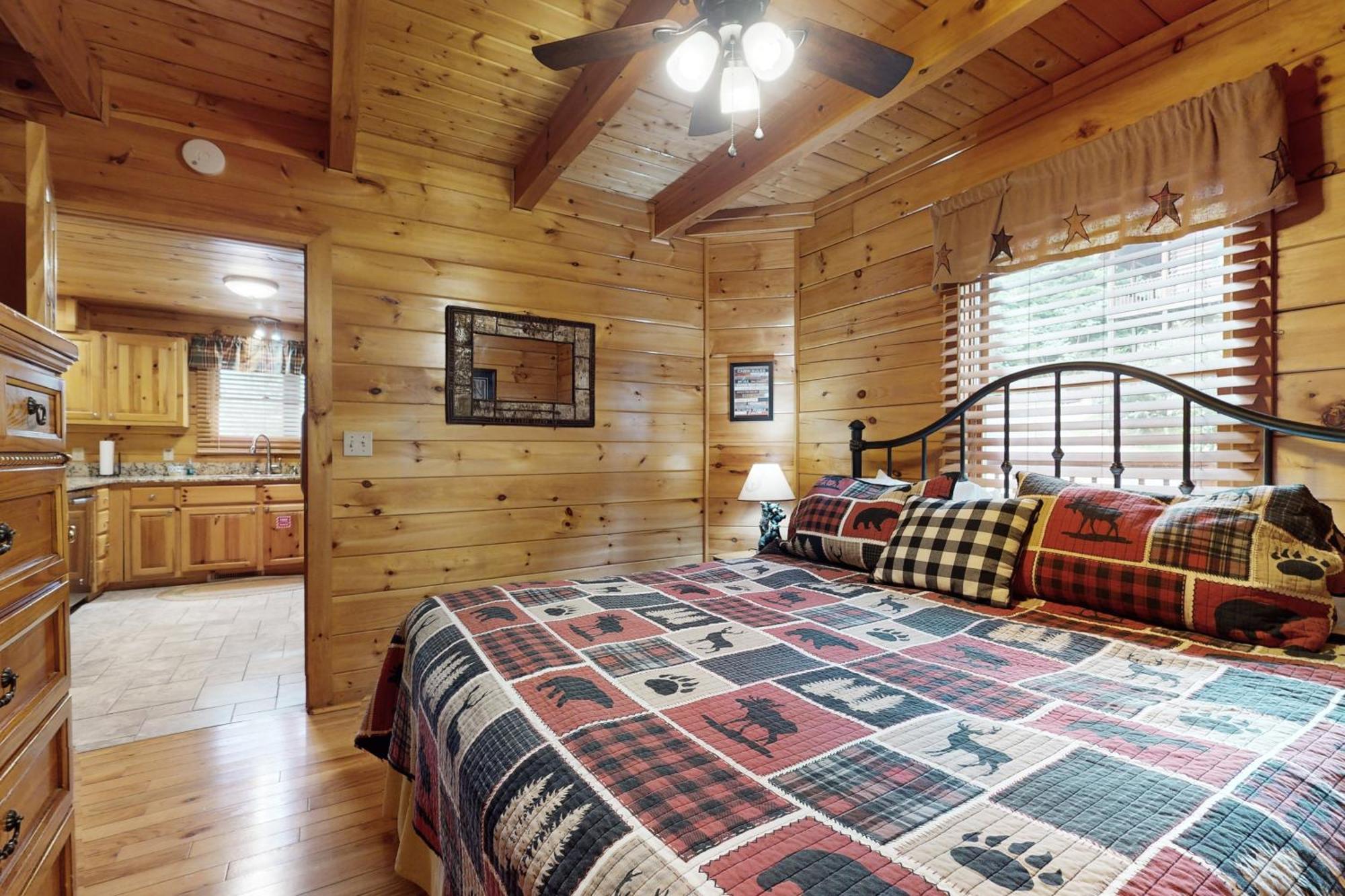 Bear Climbing Getaway Villa Pigeon Forge Exterior photo